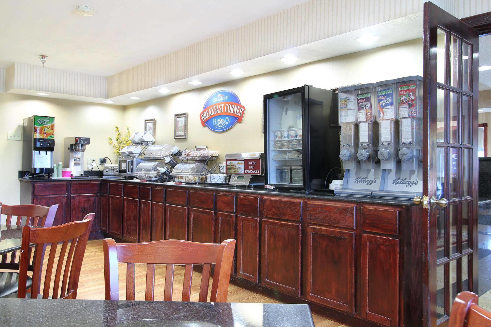 Baymont By Wyndham Muskegon Hotel Luaran gambar